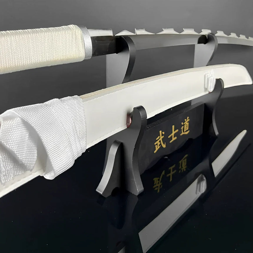 5 Best Demon Slayer Katana Replicas (And Where to Get Them)