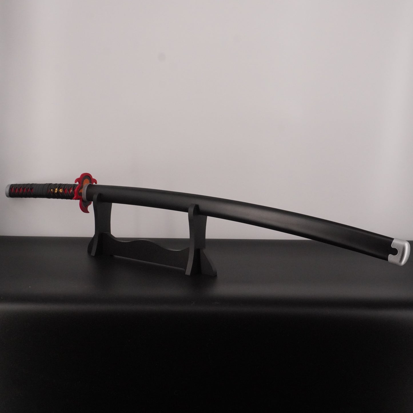 Battle-Ready Tanjiro Kamado Flame Katana - Demon Slayer (Sharp)
